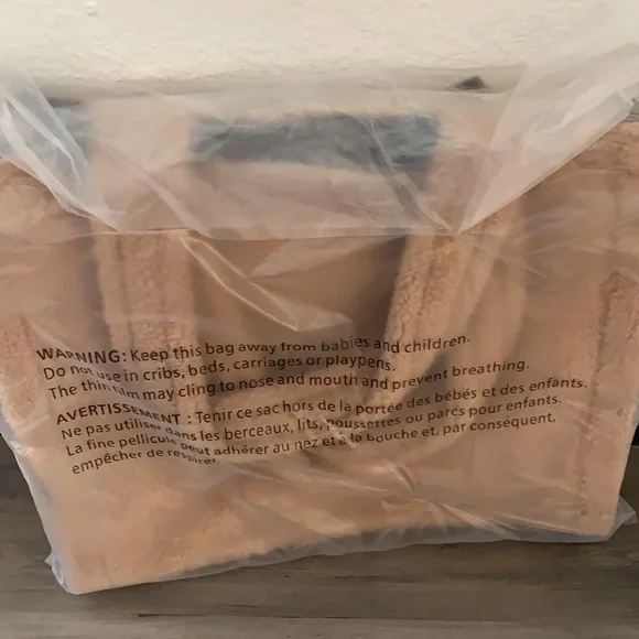 Victoria Secret Tote Bag - Picture 3 of 3